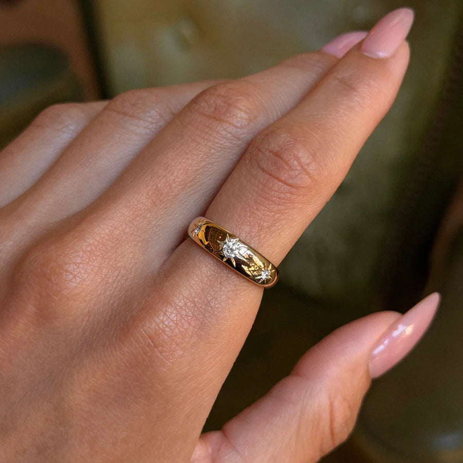 Star Set Diamond Ring